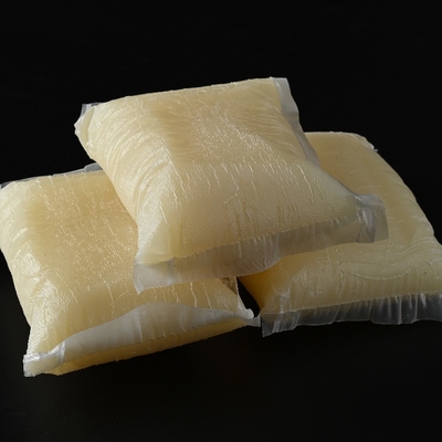 comprar Derretimiento caliente CAS No adhesivo de la poliolefina blanca como la leche. 9009-54-5 forma de la almohada del bloque online manufacture