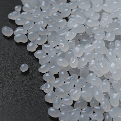 La fuerza de enlace excelente de fijación del resbalón de EVA Hot Melt Glue Anti de la alfombra granula el grano
